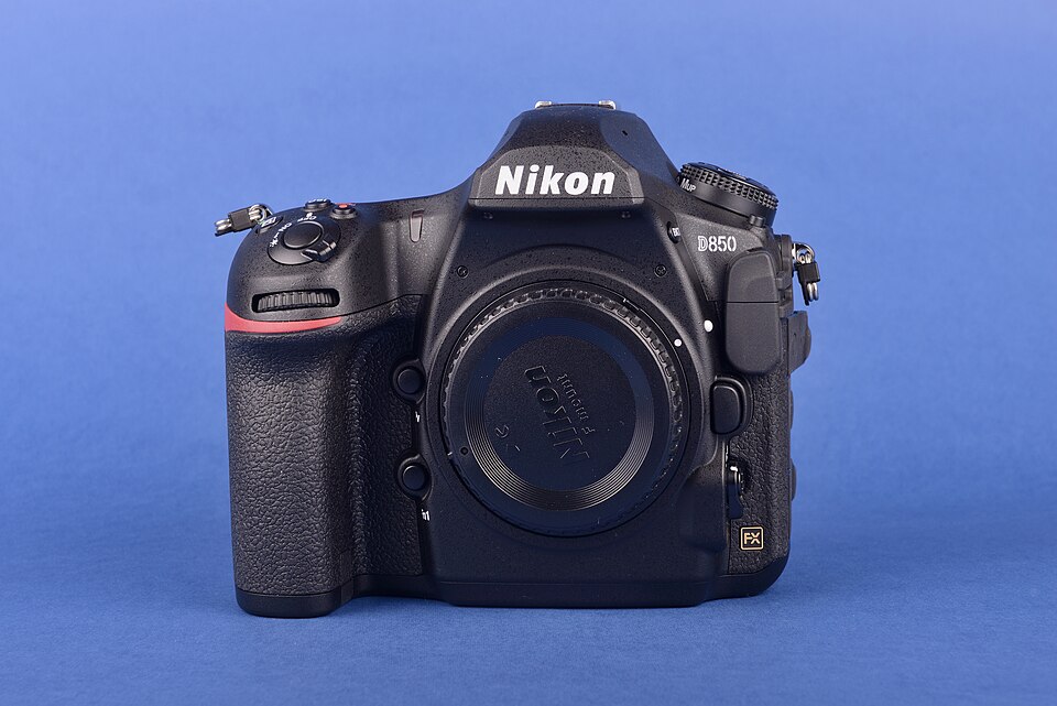 Veidrodinis fotoaparatas Nikon D850 – veidrodinių fotoaparatų remontas